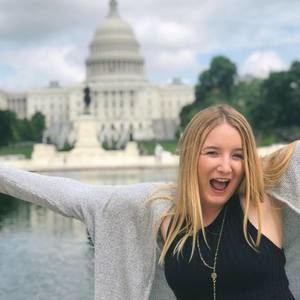 Meet your Posher, Jenna